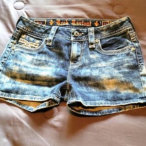 Rock Revival Mid rise Shorts